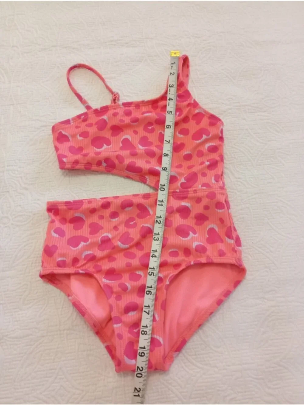 Girls Coral & Pink Heart Patterned Cut-Out Bikini Size S (6/7) Cat & Jack - Picture 8 of 9